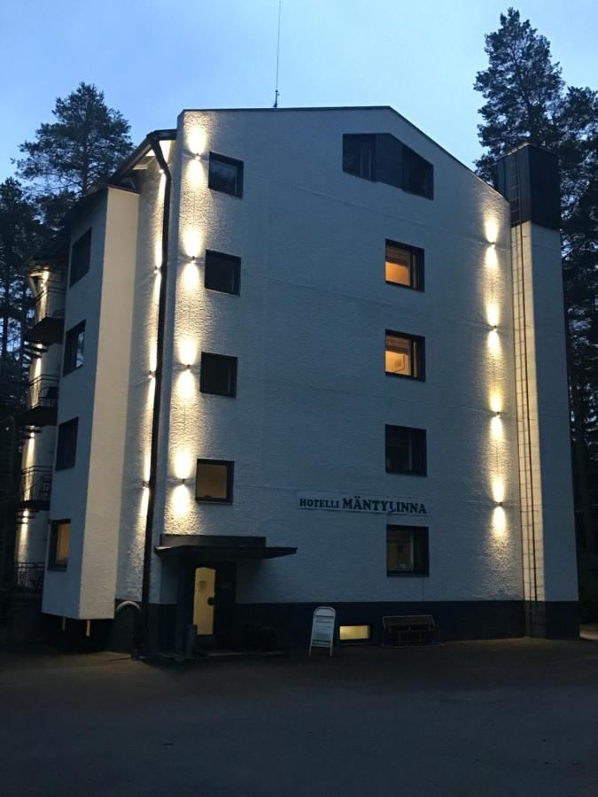 Отель Hotelli Mäntylinna Юлихярмя-7